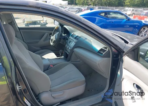 2011 Toyota Camry Le z USA, uszkodzony, nr VIN 4T1BF3EK6BU131590